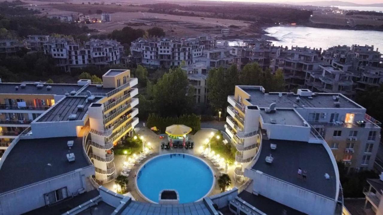 Dima Popova Apartments 사레보 외부 사진